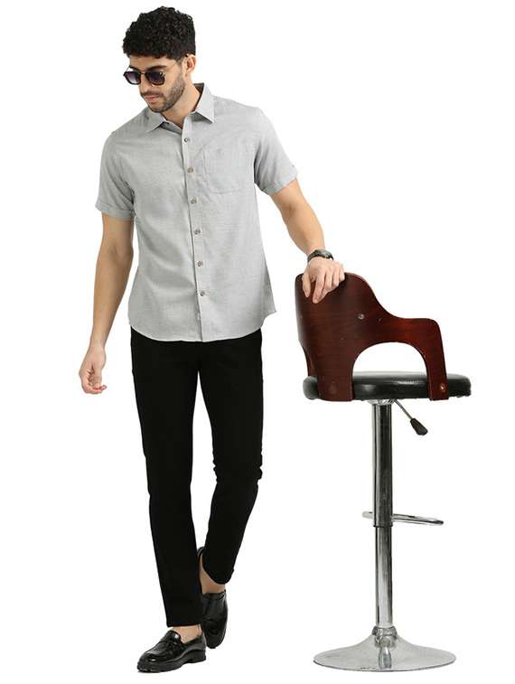 men short sleeved solid casual shirt - 21392328 - Standard Image - 4