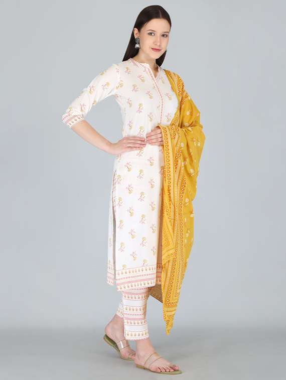 women three quarter sleeve kurta pant with dupatta set - 21393506 - Standard Image - 1