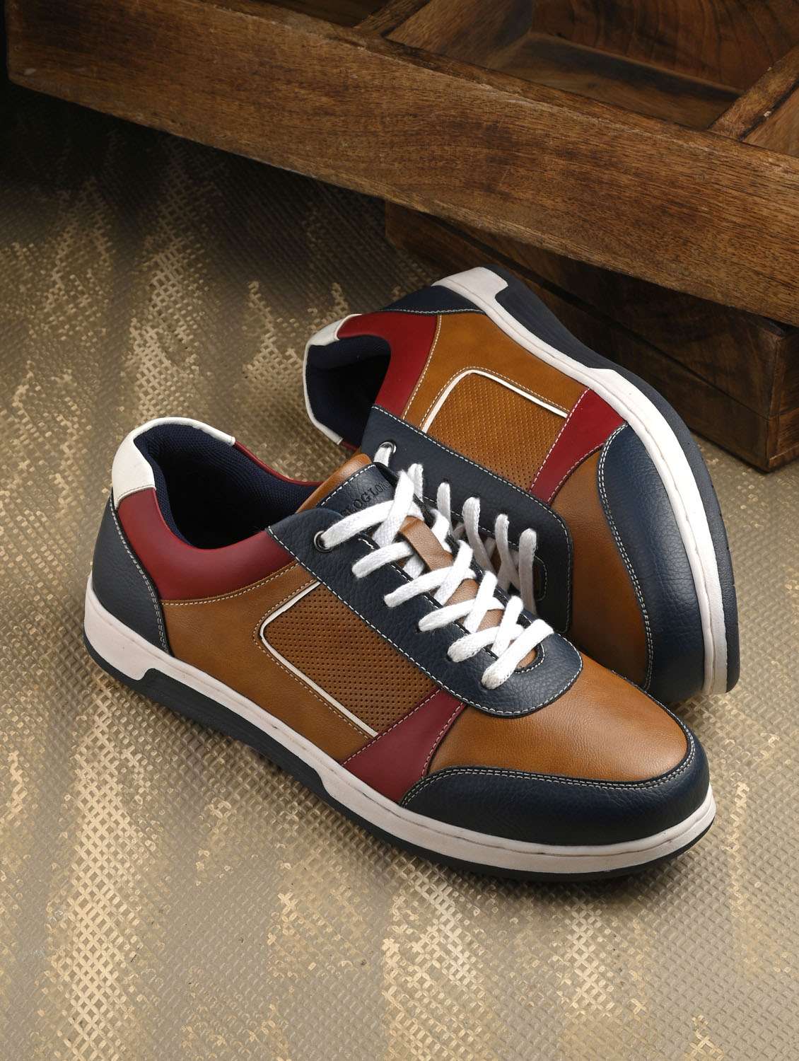 men color block lace up sneakers - 21393657 - Zoom Image - 0