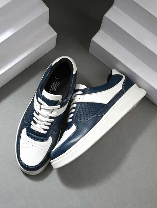 men lace up sneakers - 21393663 -  Standard Image - 0