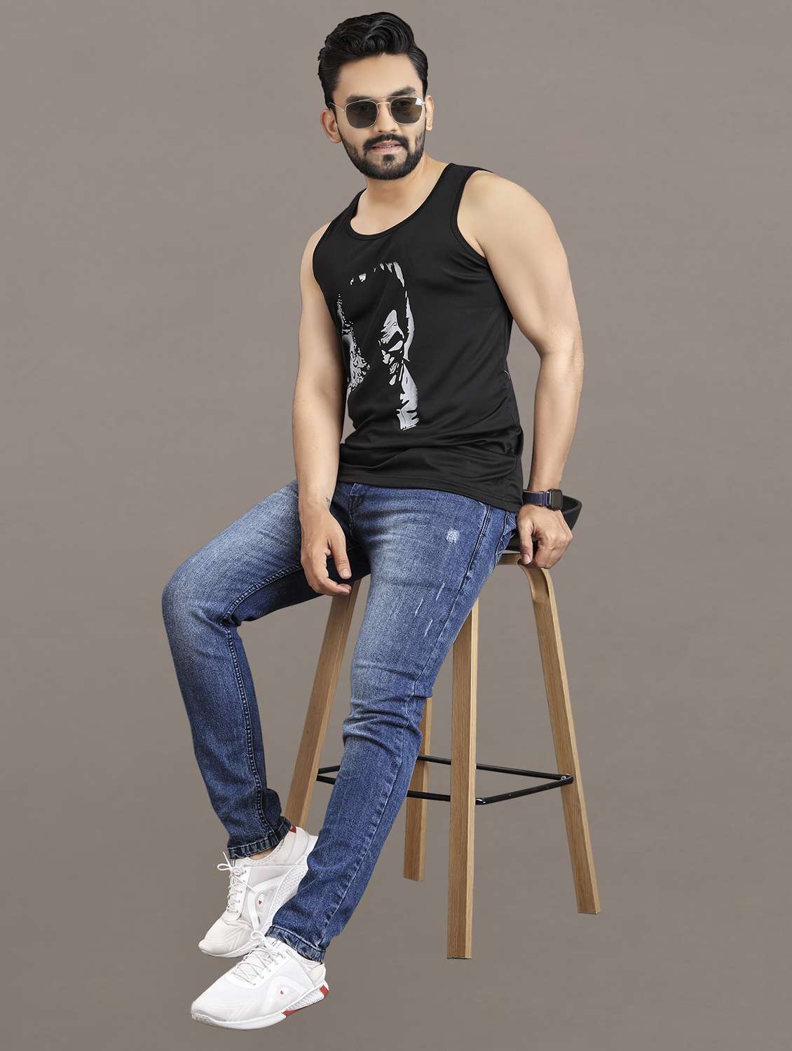 men's typography printed vest - 21397463 -  Standard Image - 4