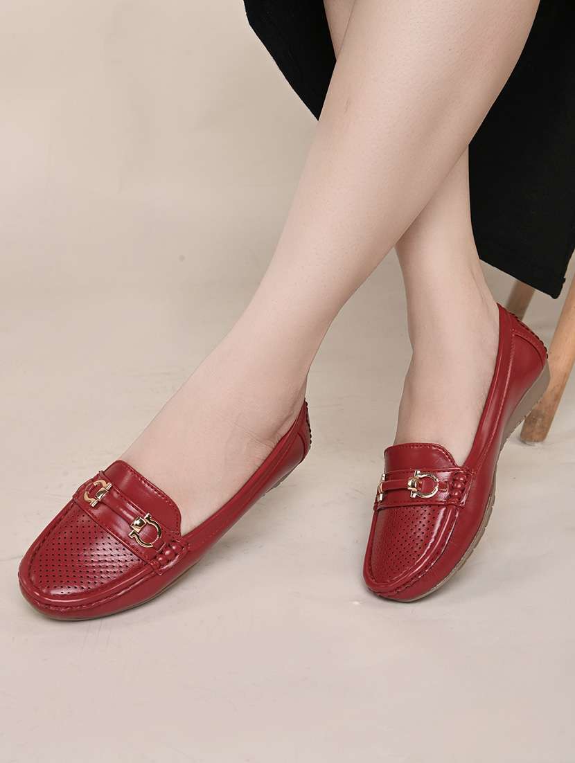 women solid slip on loafer - 21399682 -  Standard Image - 1
