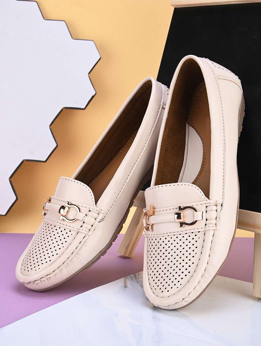 women cut work slip on loafer - 21399685 -  Standard Image - 1