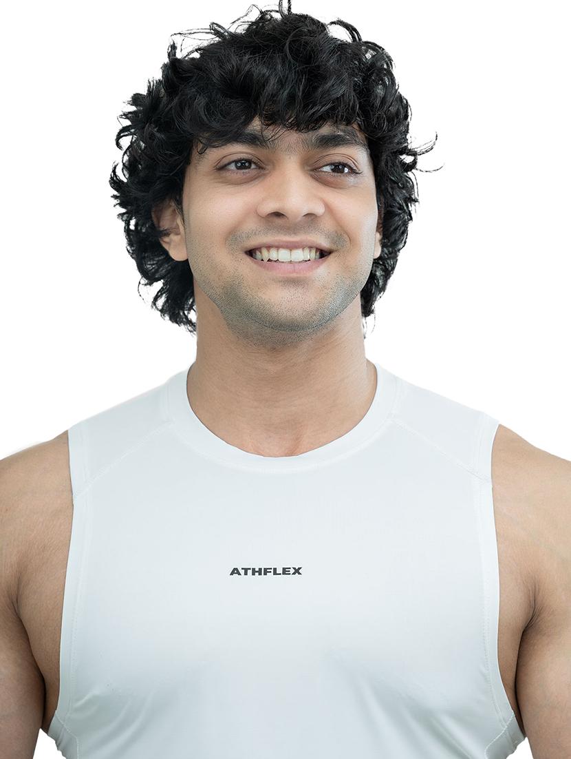 men solid sleeveless active wear t-shirt - 21401577 - Standard Image - 4