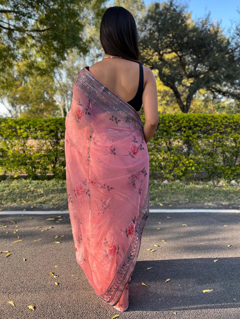 women pink floral printed saree with blouse - 21402058 -  Standard Image - 1
