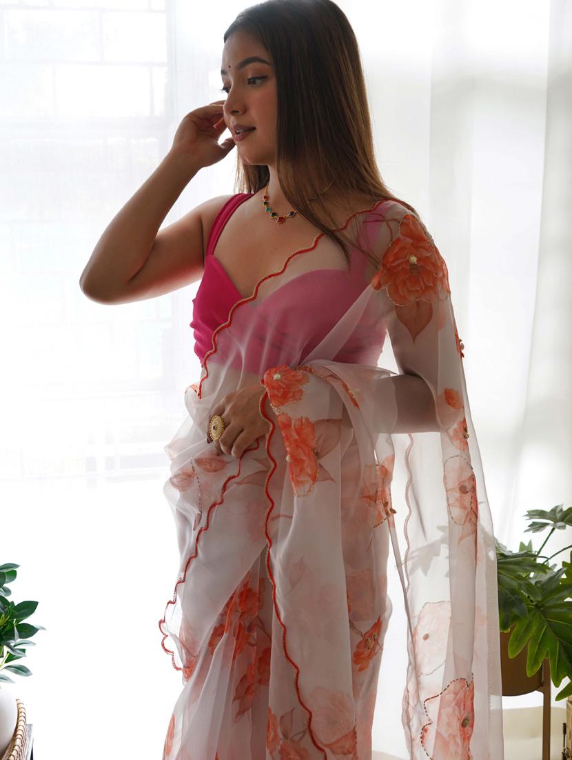 women white floral printed saree with blouse - 21402097 - Standard Image - 1