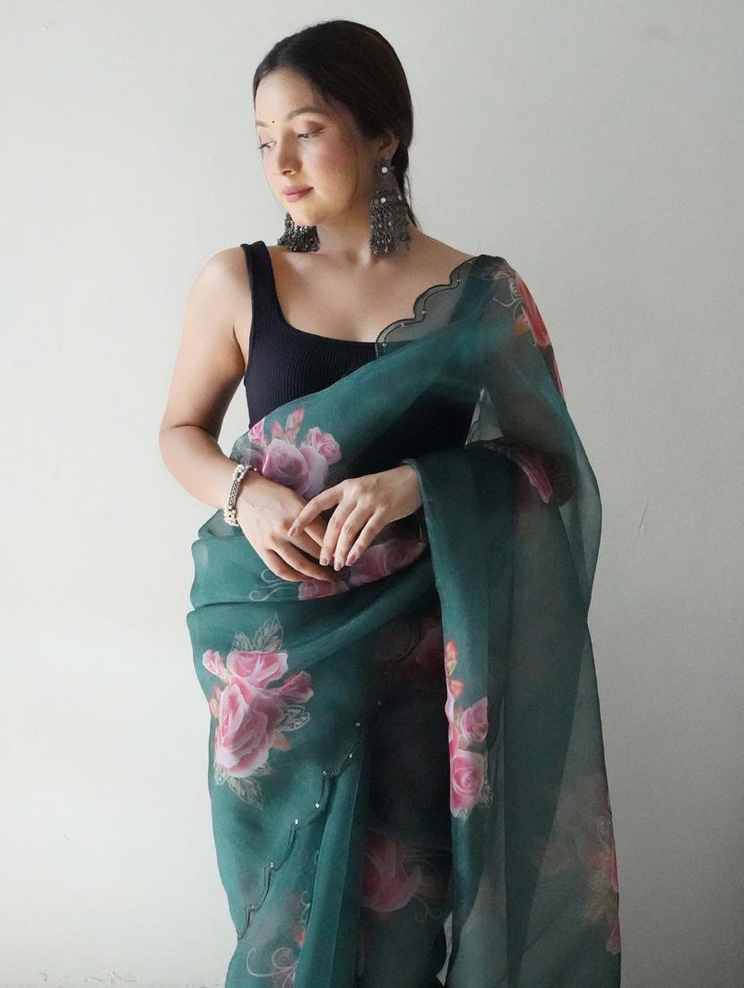 women green floral printed saree - 21402100 - Standard Image - 1