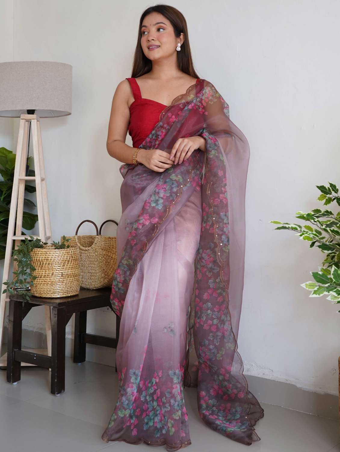 women grey floral printed saree with blouse - 21402102 - Standard Image - 1
