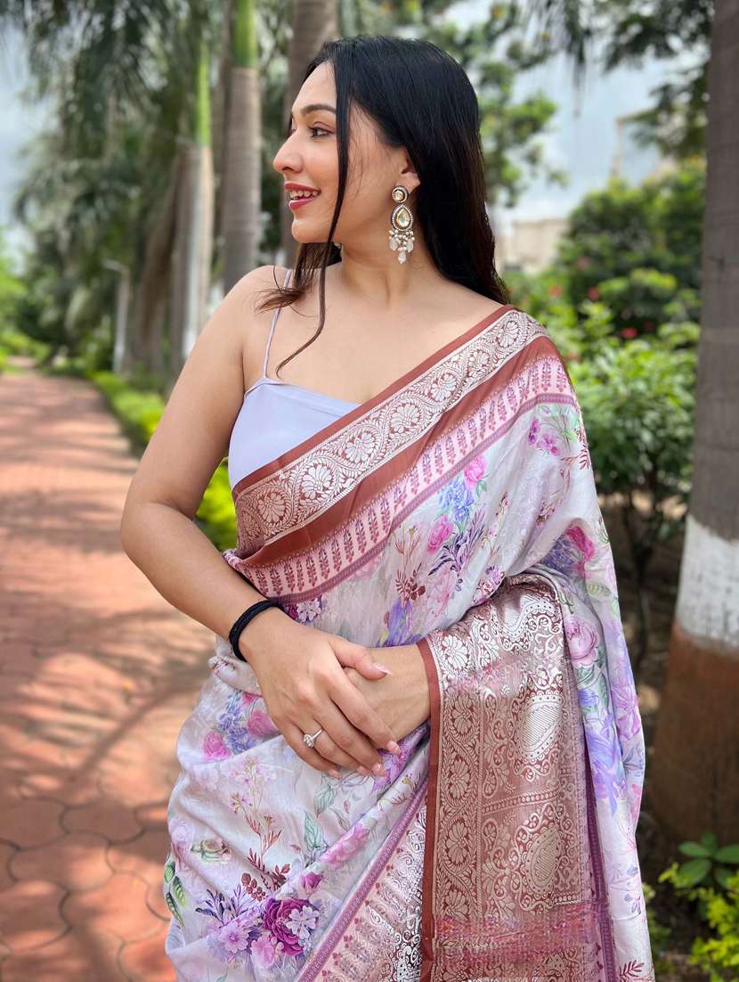 women lavender floral printed bordered saree with blouse - 21402133 - Standard Image - 1