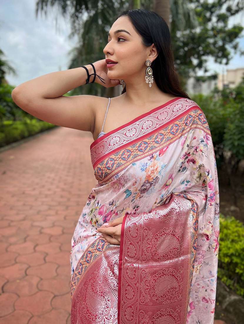 women floral printed bordered saree with blouse - 21402134 - Standard Image - 1