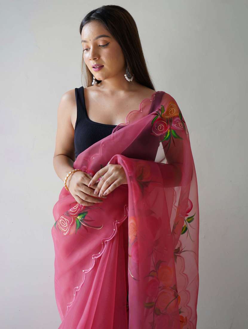 women pink floral printed saree - 21402142 - Standard Image - 1