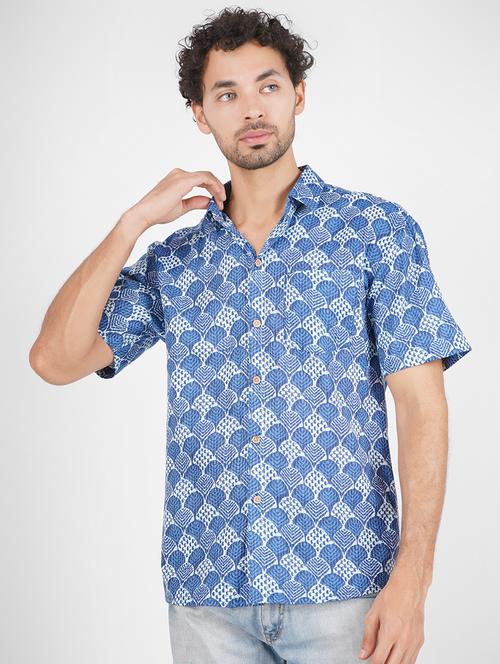 men blue printed short sleeves casual shirt - 21402305 - Standard Image - 0