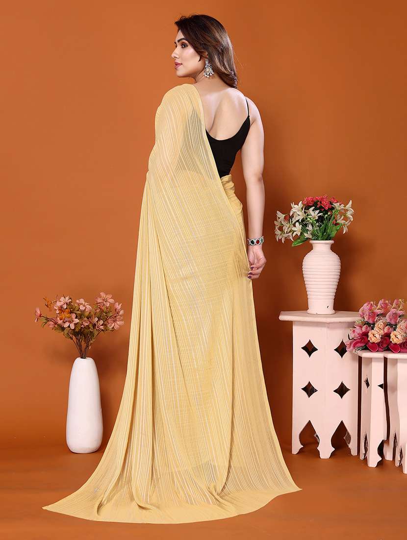 women striped casual wear saree with blouse - 21446531 -  Standard Image - 1
