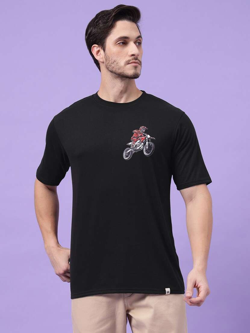men round neck back print t-shirt - 21450554 -  Standard Image - 4