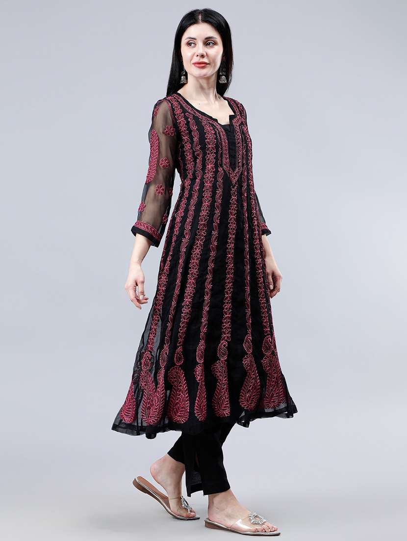 women three quarter sleeve chikankari work kurta  - 21450758 -  Standard Image - 4