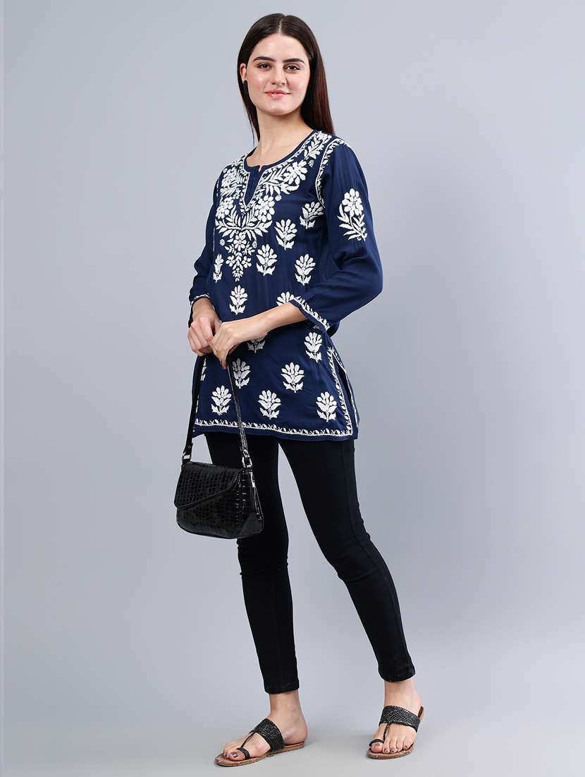 women chikankari straight kurti - 21450817 - Standard Image - 4
