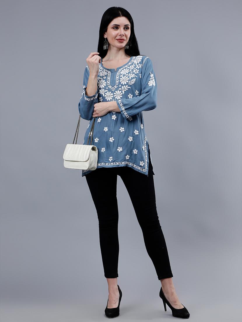 women chikankari straight kurti - 21450820 - Standard Image - 4