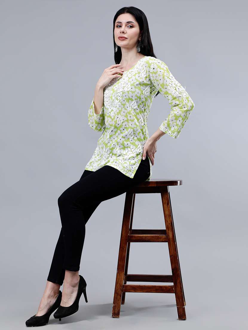 women chikankari straight kurti - 21450834 - Standard Image - 4