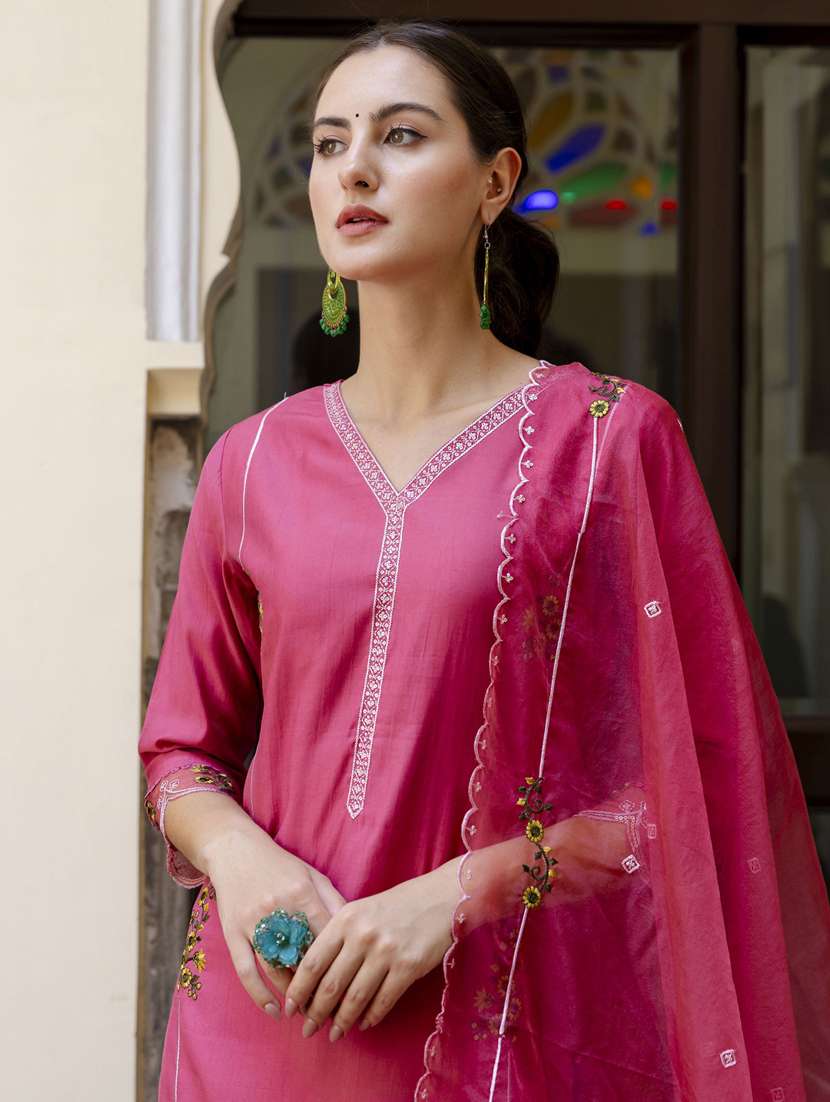 women pink kurta dupatta set - 21450856 - Standard Image - 4