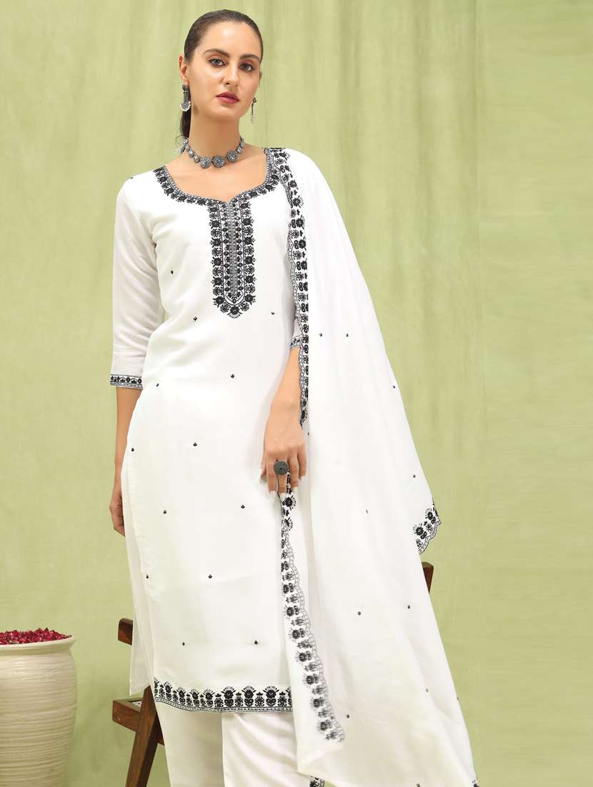 women white kurta dupatta set - 21450880 -  Standard Image - 4