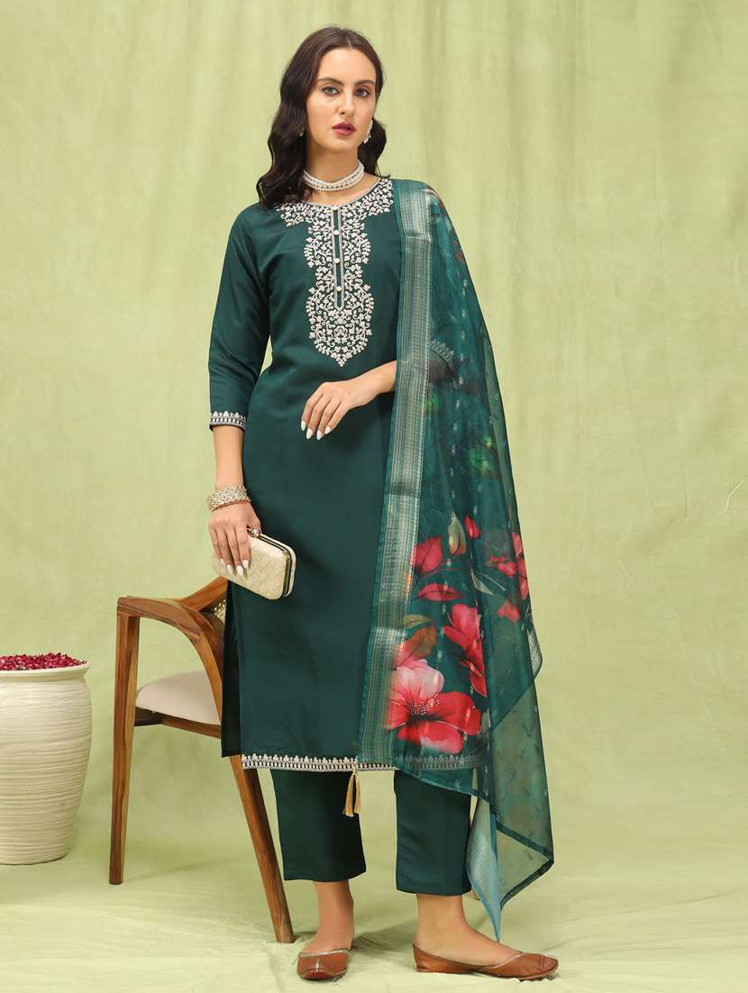 women green kurta dupatta set