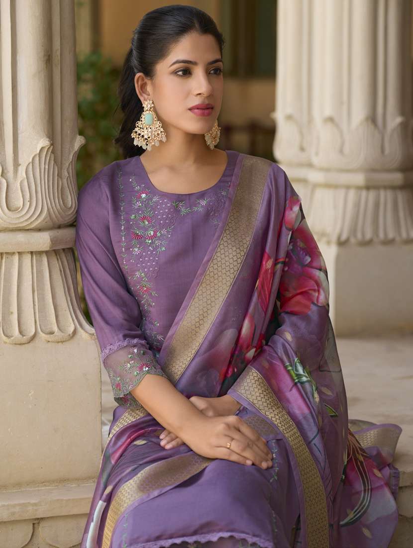 women purple kurta dupatta set - 21450899 -  Standard Image - 4