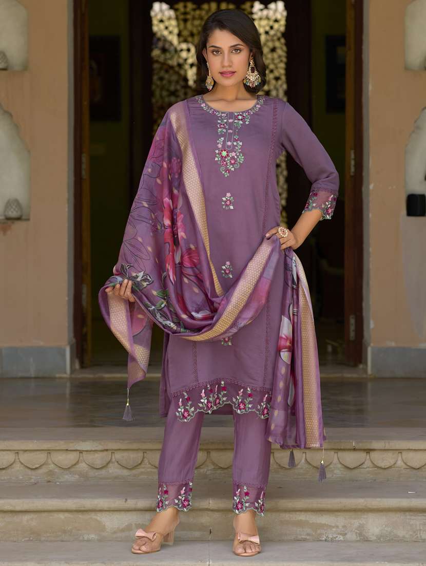 women purple kurta dupatta set