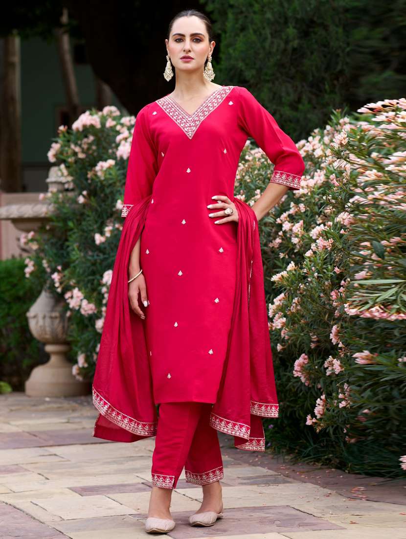 women three quarter sleeve kurta pant with dupatta set