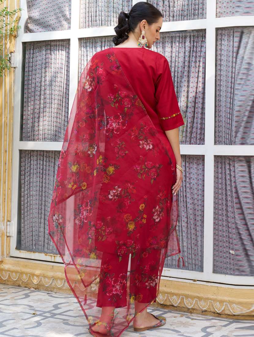 women red kurta dupatta set - 21450963 -  Standard Image - 1