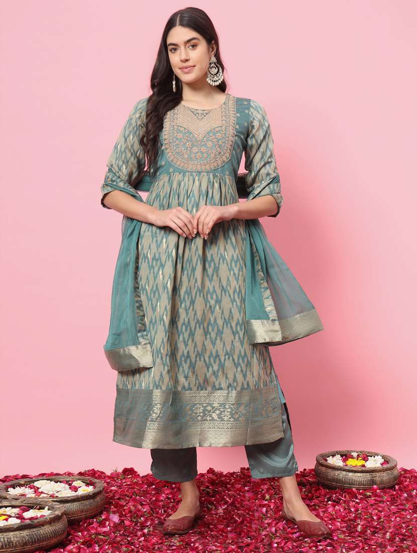 women three quarter sleeve kurta pant with dupatta set