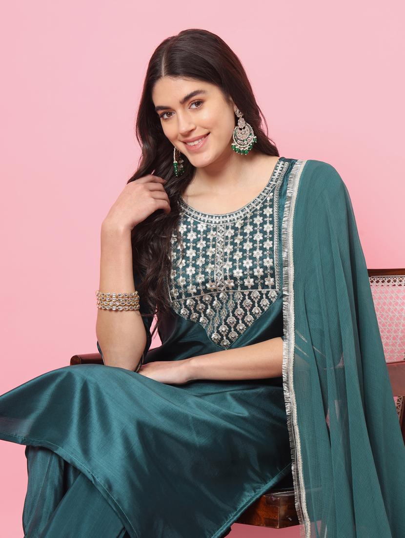women three quarter sleeve kurta pant with dupatta set - 21451067 - Standard Image - 4