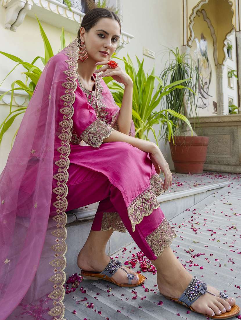 women pink kurta dupatta set - 21451083 -  Standard Image - 4