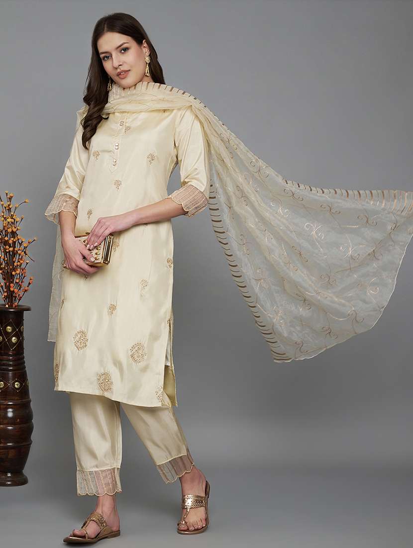 women beige kurta dupatta set