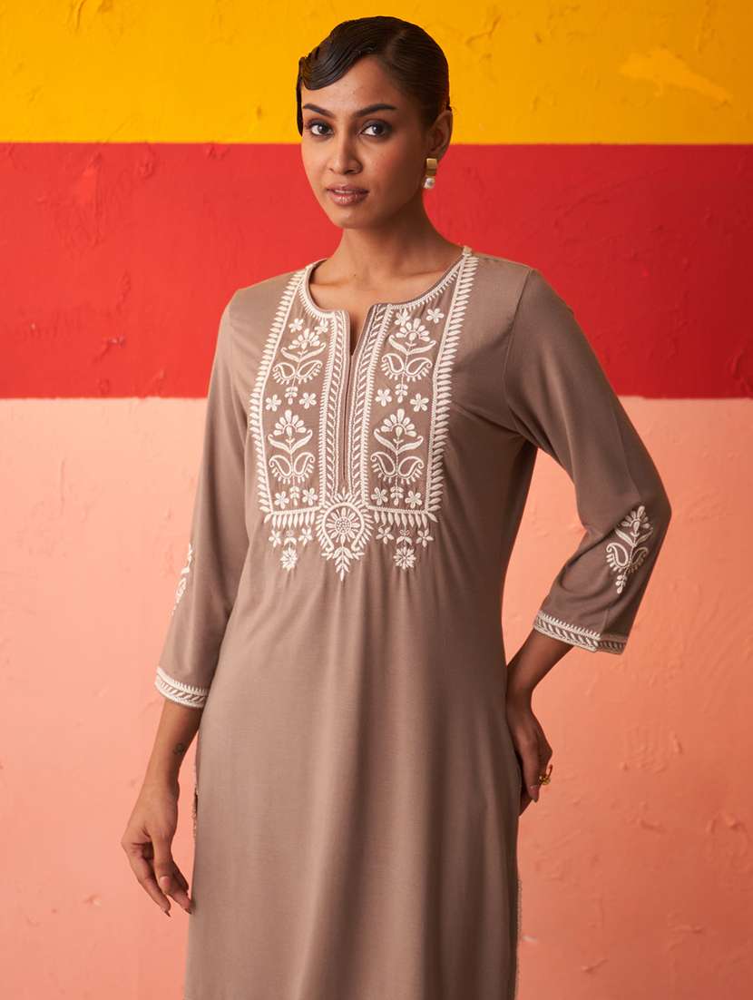 women nude brown wool woolen kurta - 21451630 -  Standard Image - 4