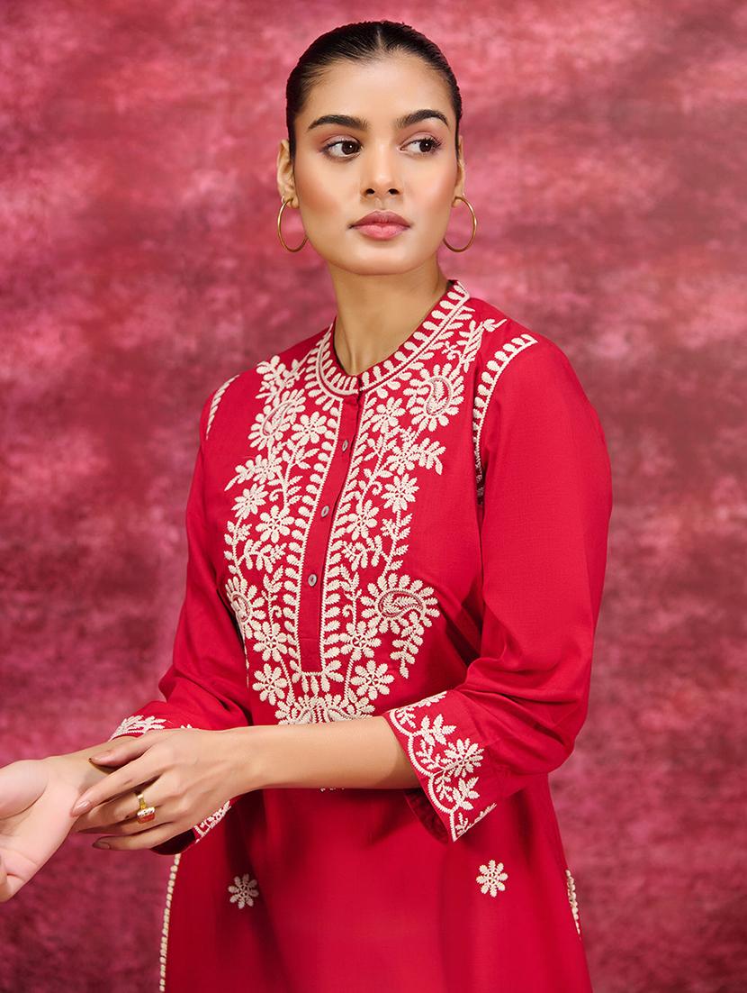 women embroidered straight kurta - 21452027 - Standard Image - 4