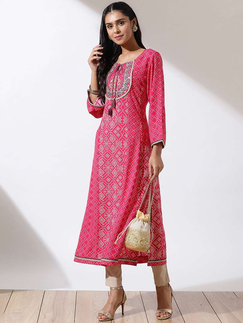 women three quarter sleeve straight kurta - 21452106 -  Standard Image - 4