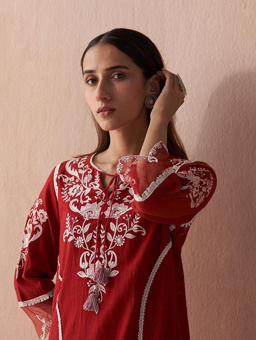 women three quarter sleeve straight kurta - 21452170 - Standard Image - 4
