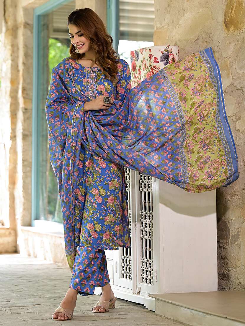 women three quarter sleeve kurta pant with dupatta set - 21454586 -  Standard Image - 1