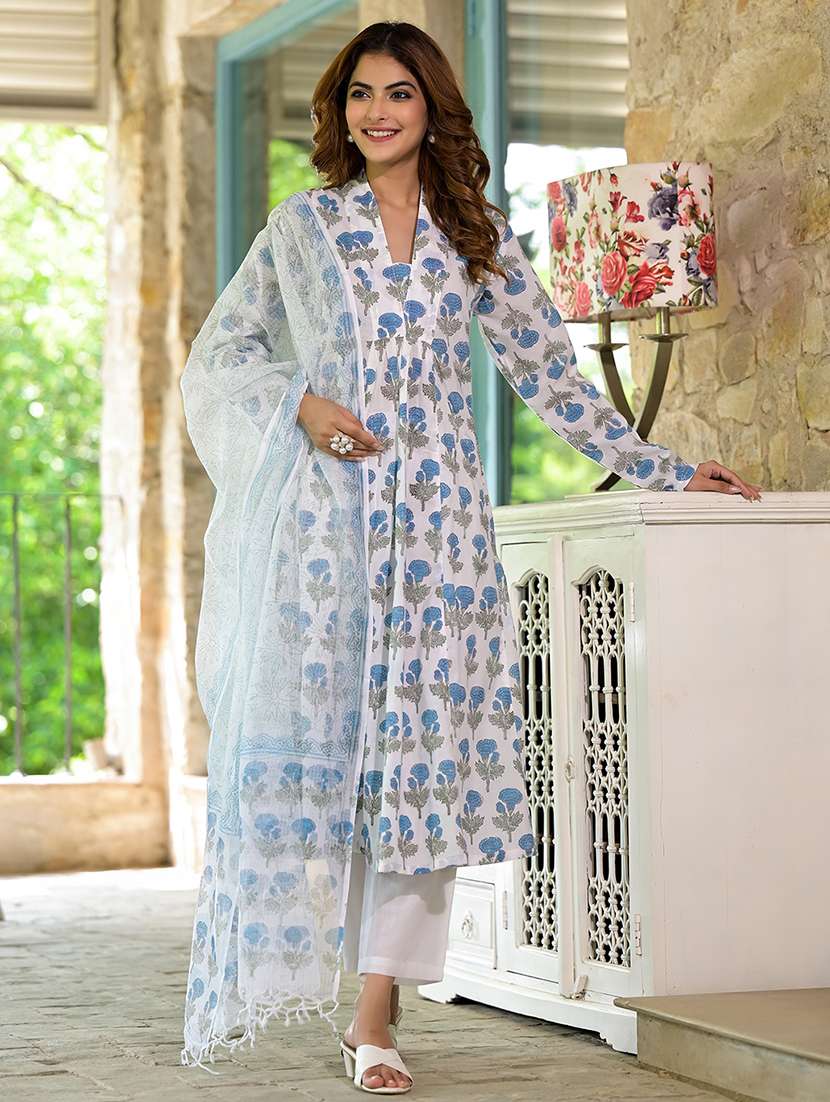 women white long sleeve kurta pant with dupatta set