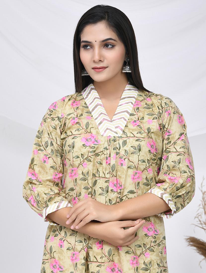 women three quarter sleeve a-line kurta - 21454857 - Standard Image - 4