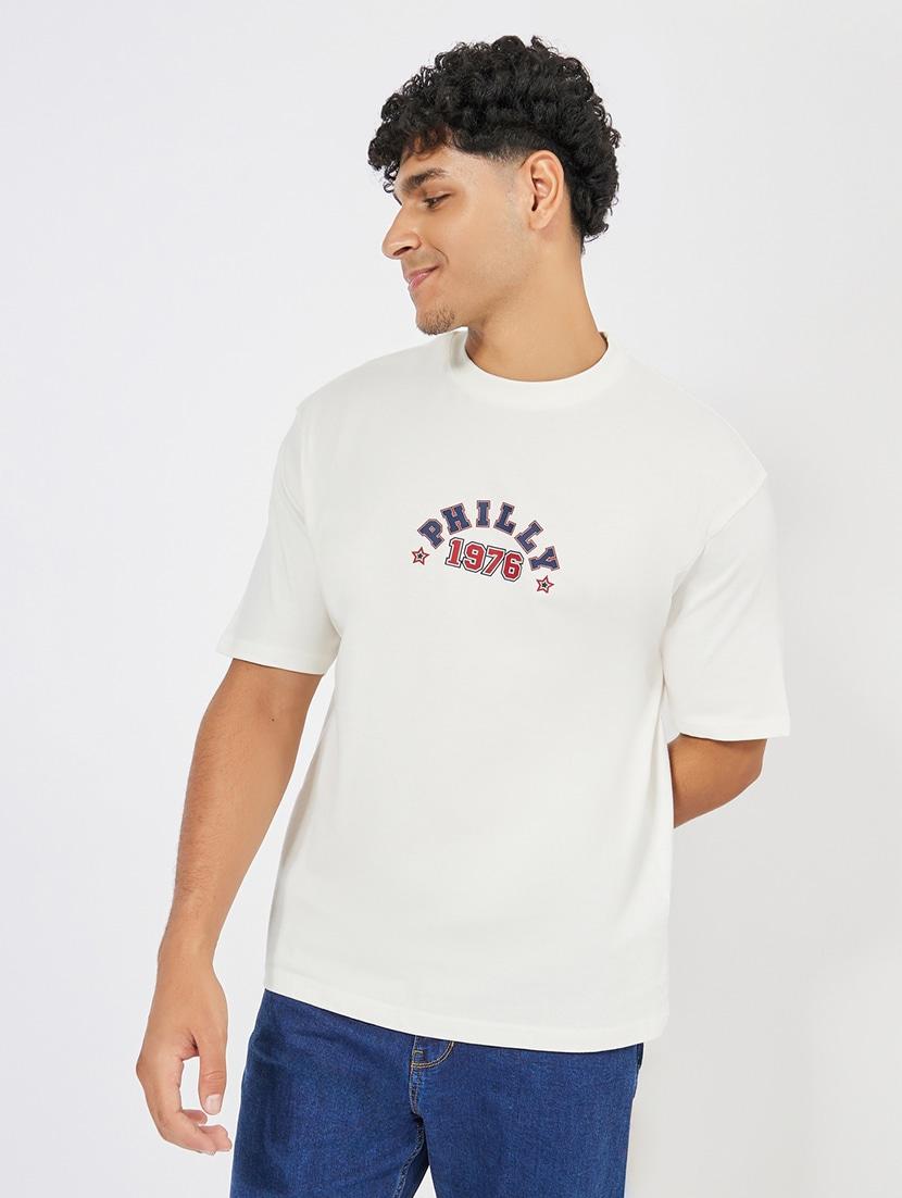men round neck short sleeve t-shirt - 21456223 - Standard Image - 1