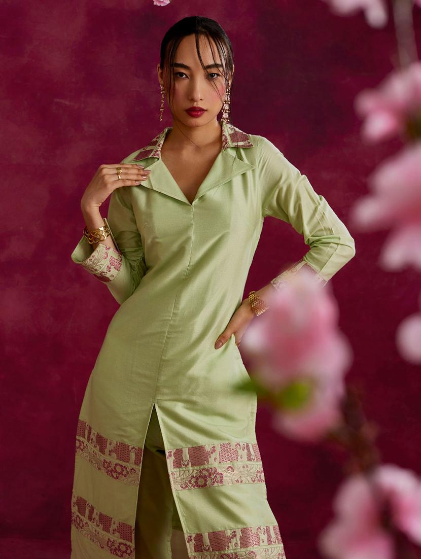 women lapel neck front & side both slit kurta - 21459345 - Standard Image - 4