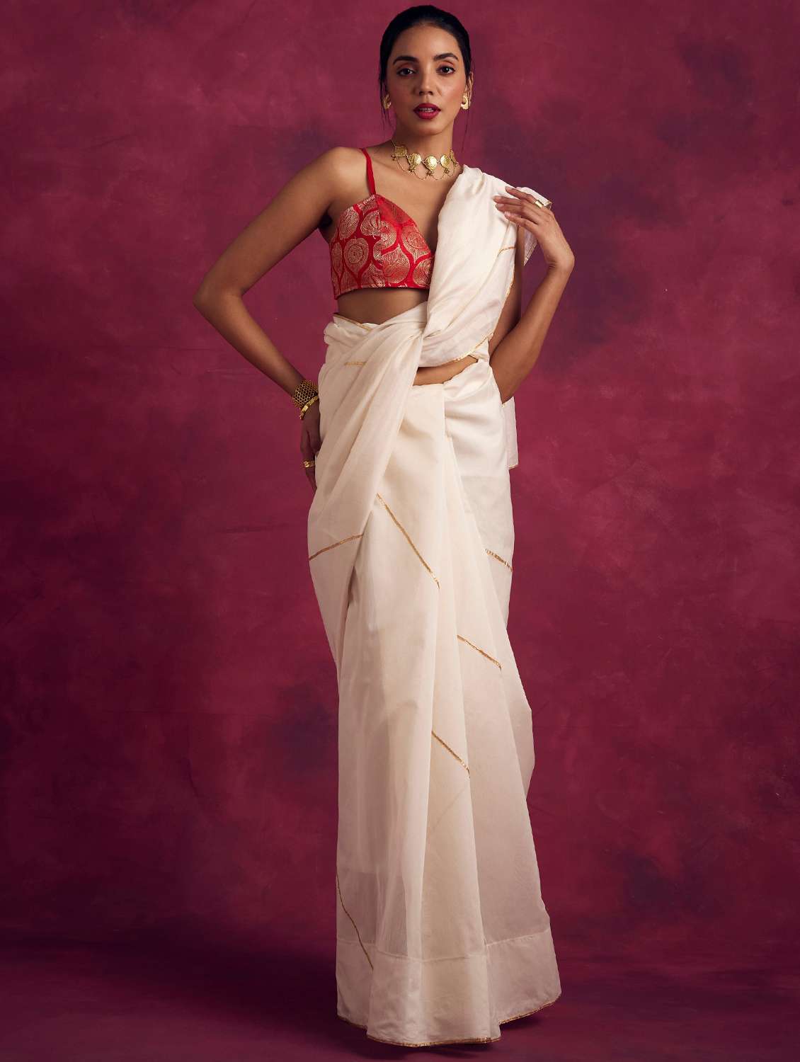 women solid plain saree - 21459953 -  Standard Image - 1