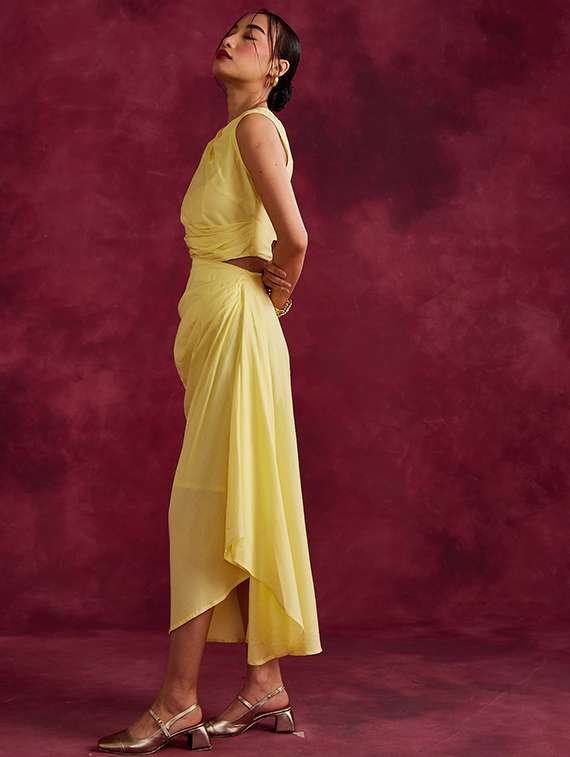 yellow solid flared skirt - 21460047 -  Standard Image - 1
