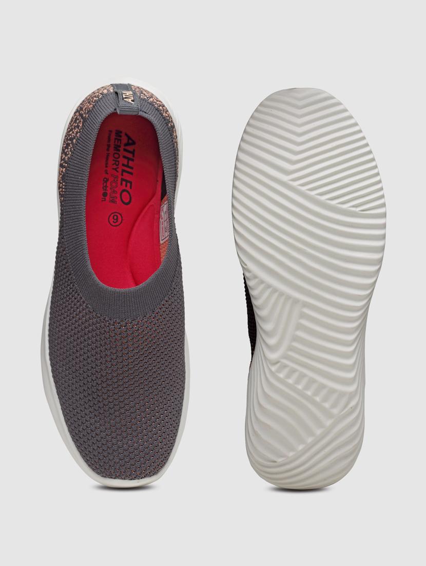 women slip on sports shoes - 21460359 - Standard Image - 4