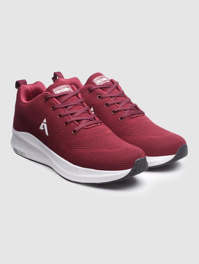 men lace up sports shoes - 21460437 - Standard Image - 1