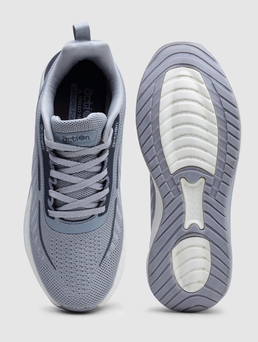 men lace up sports shoes - 21460445 - Standard Image - 4