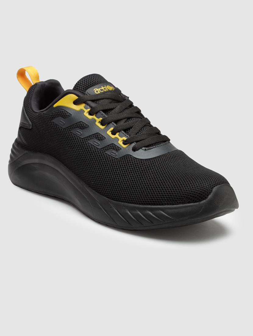 men lace up sports shoes - 21460469 -  Standard Image - 1