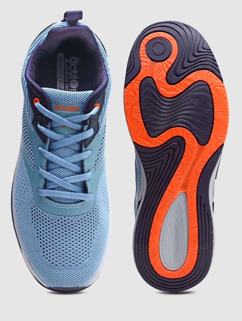 men lace up sports shoes - 21460506 - Standard Image - 4
