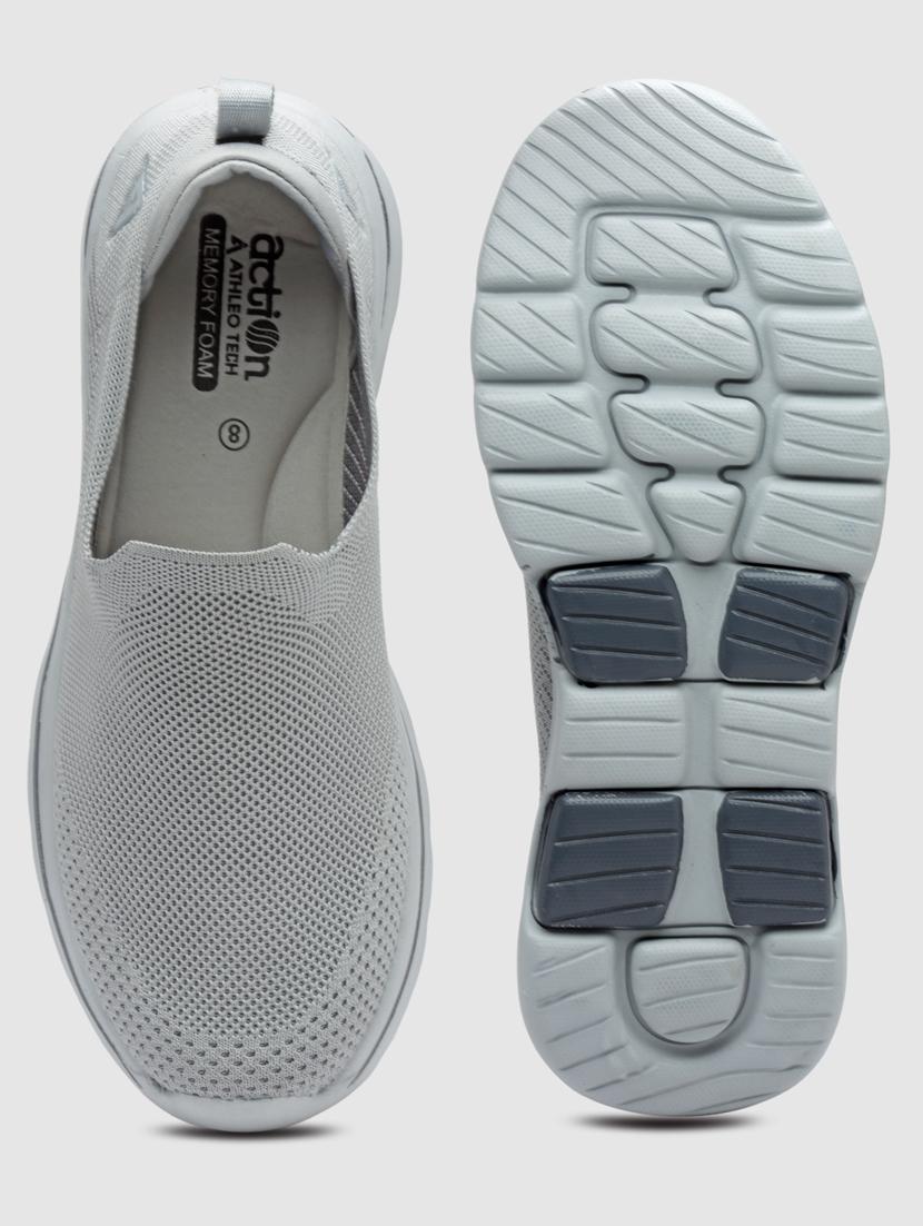 men slip on sports shoes - 21460521 - Standard Image - 4